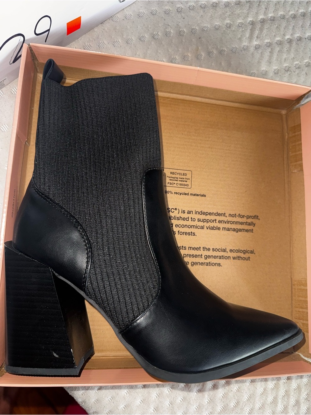 Wild Pair Black Pointed Toe Block Heel Ankle Boot size 9